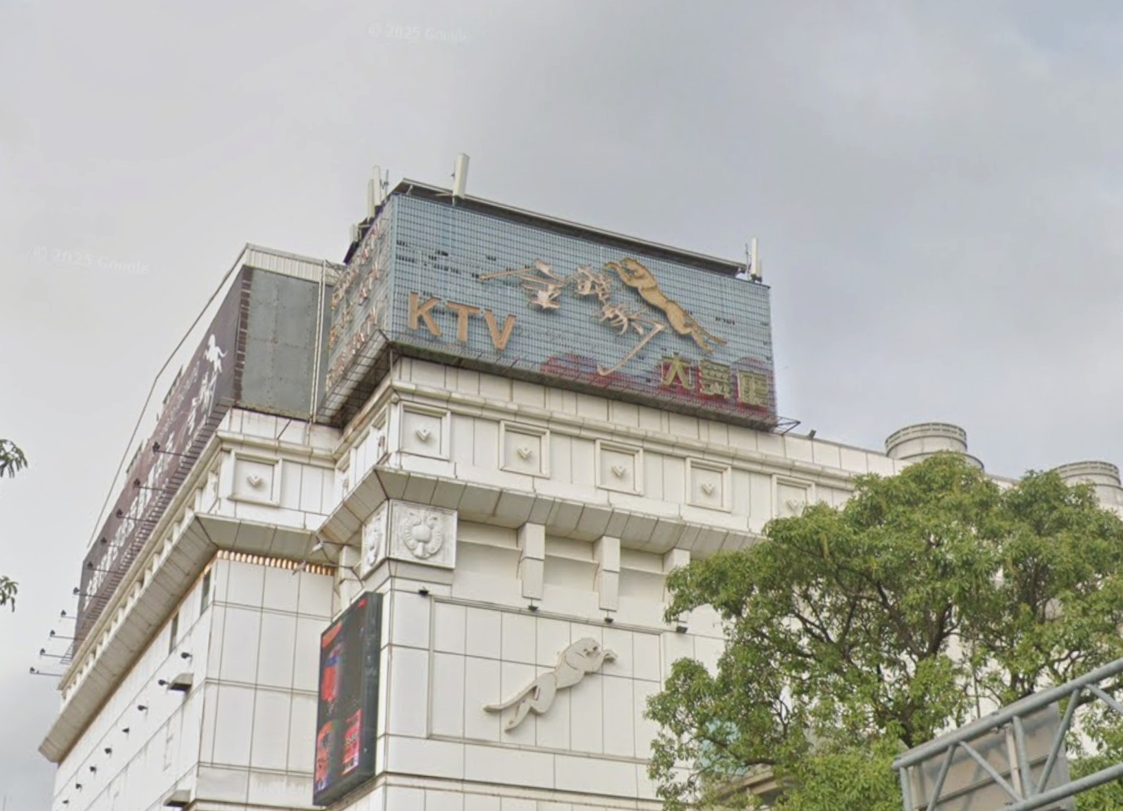 涉掏空葳格校產案 袁昶平2千萬交保後喊冤:根本不關我的事情