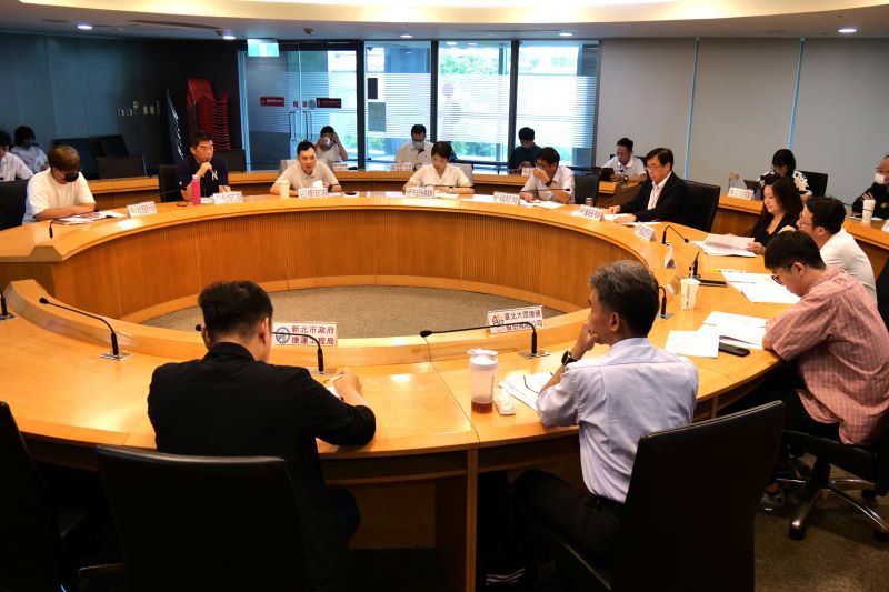 《圖說》北臺灣四市每日往返人口眾多，如何整合交通資源、提升運輸效率，是未來重要課題。〈交通局提供〉