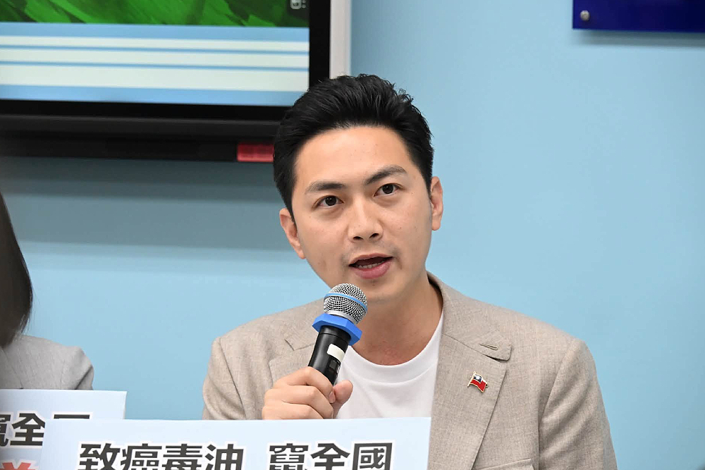 卓榮泰不滿地方搶快公布致癌油？　盧秀燕：民眾健康不能等 249