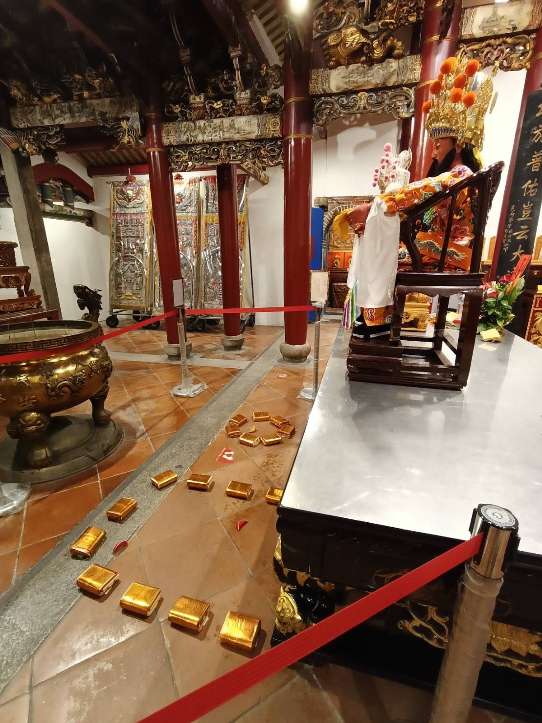 200年保生大帝現「站杯+疊杯」 法師:機率微乎其微 - https://www.watchmedia01.com