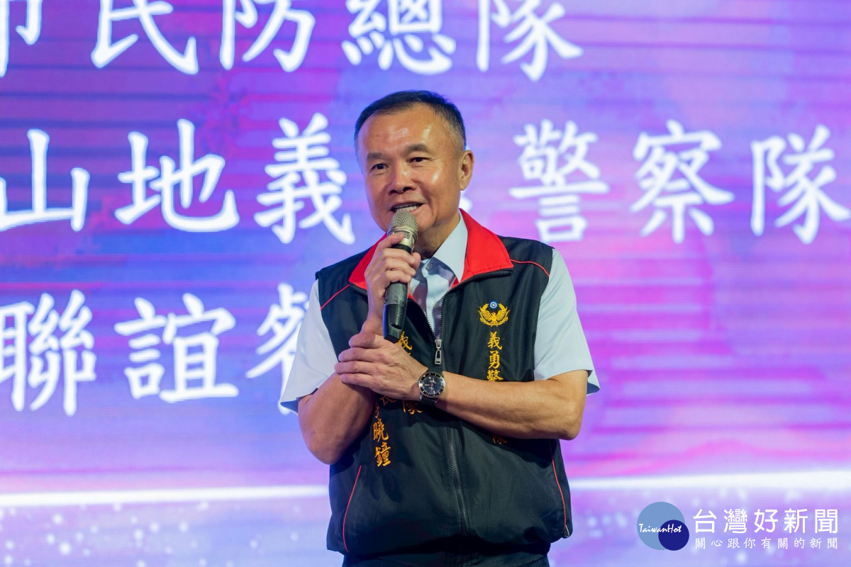 桃園市議會副議長暨義勇警察大隊大隊長李曉鐘致詞。<br /><br /> <br /><br />