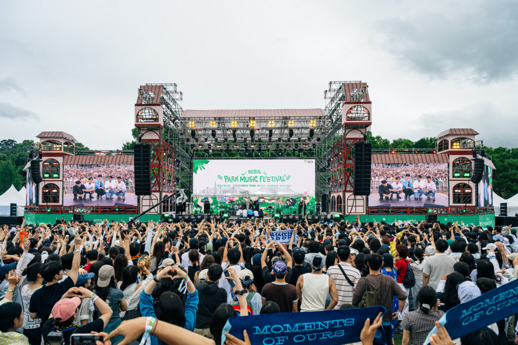 韓國最chill音樂節初跨海!南韓公園音樂節首次獻高雄 首爾的夏末一秒move 57 %E9%A6%96%E7%88%BE%E5%85%AC%E5%9C%92%E9%9F%B3%E6%A8%82%E7%AF%80%E9%9B%86%E7%B5%90%E5%90%84%E4%B8%96%E4%BB%A3%E6%8C%87%E6%A8%99%E9%9F%B3%E6%A8%82%E4%BA%BA%E7%99%BB%E5%8F%B0