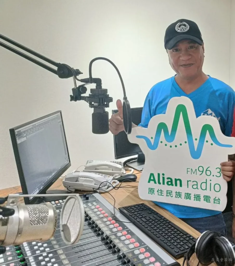 《風起太平洋 走訪花東線》主持人兼製作人cudjuy朱正勇持續探訪部落,紀錄部落的聲音。