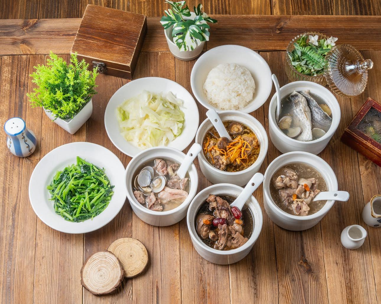 中壢中原夜市周邊雞湯專賣店,以蒸煲雞湯、主食與炸物小點,打造適合家庭與朋友聚餐的全天候用餐好去處(圖/Medick Marketing Ltd.提供)