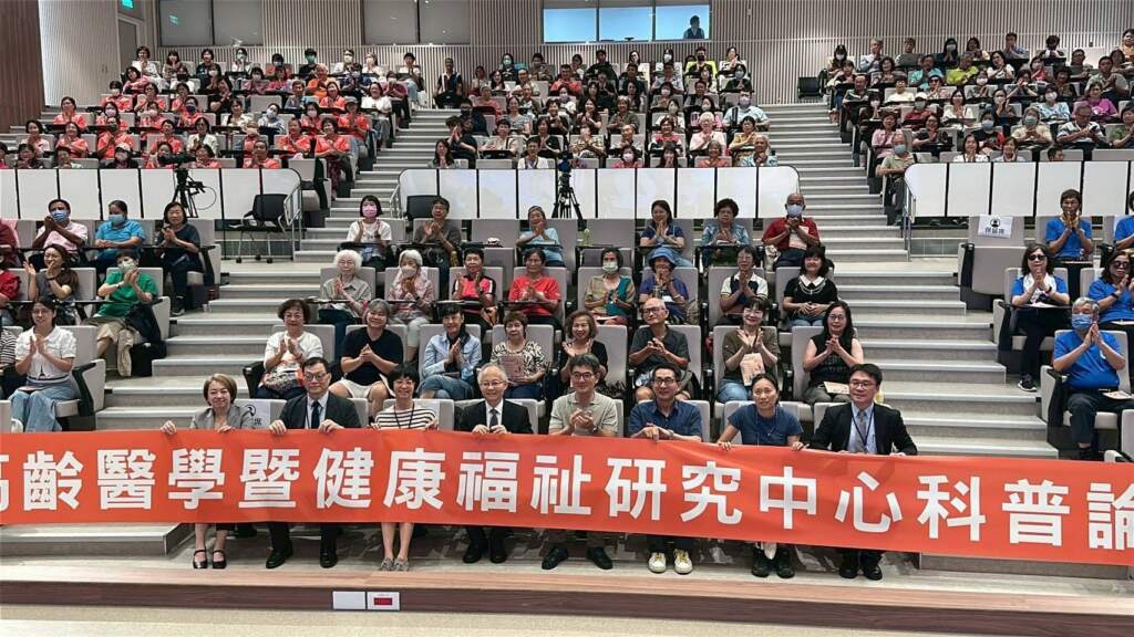 ▲「玩心不老,慢遊剛好」高齡生活,劉建國:打造健康老化新典範,讓長輩玩得開心、老得精彩。(圖/記者劉美君攝)