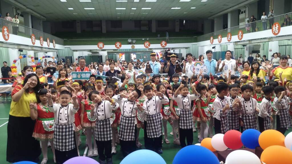 ▲員林市立幼兒園於今傍晚在國立崇實高工活動中心舉辦114年度畢業典禮，孩子們以純真的笑容、自信的演出與真誠的分享，為幼兒園生活畫下圓滿句點,也為人生的新旅程揭開序幕。（圖／員林市公所提供）