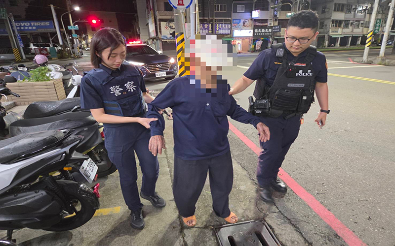 從警第一哩路暖心開跑　實習女警耐心陪伴迷途老翁踏上安心返家路