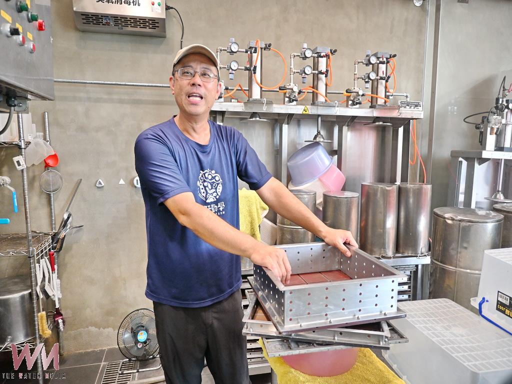 一粒國產大豆翻轉台灣農業 半導體工程師陳光鏡戴妻返鄉種出百大青農 - https://www.watchmedia01.com