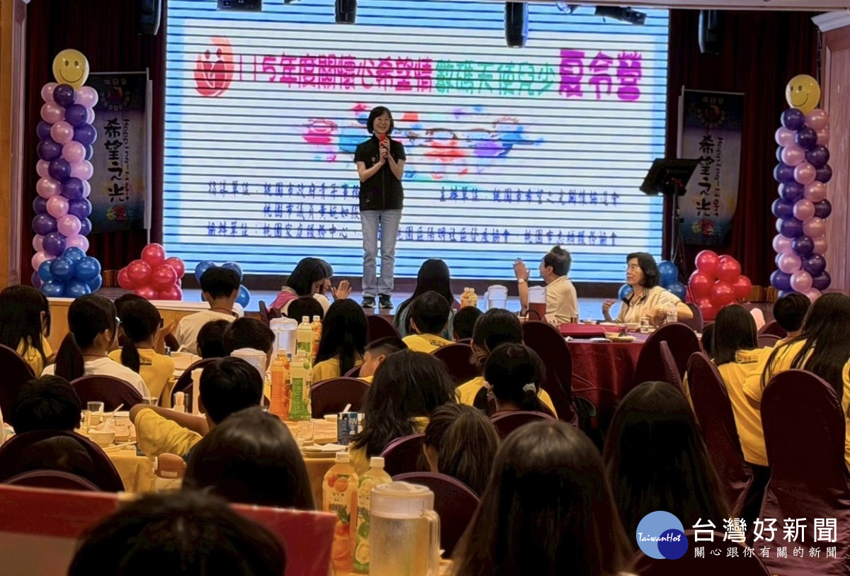 桃園市政府社會局李玉齡主秘致詞。
