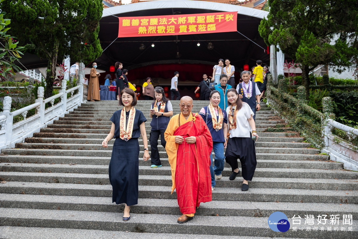 國姓鄉佛光山清德寺與龍善宮，舉辦「護法大將軍十二將軍爺聖誕千秋祈福法會」，許縣長許淑華與國姓鄉長邱美玲、南投市長張嘉哲等人到場共襄盛舉。