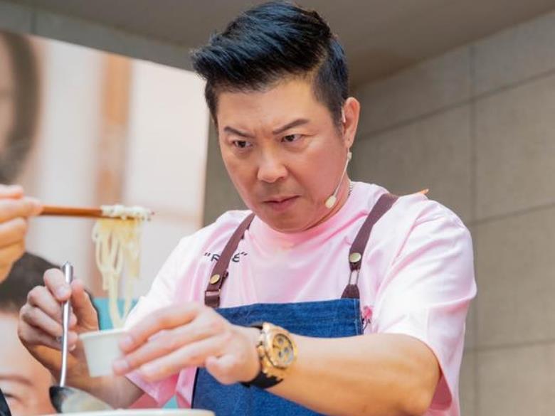 曾拌麵也用到毒油，開放辦理退費。（圖／翻攝曾國城臉書）