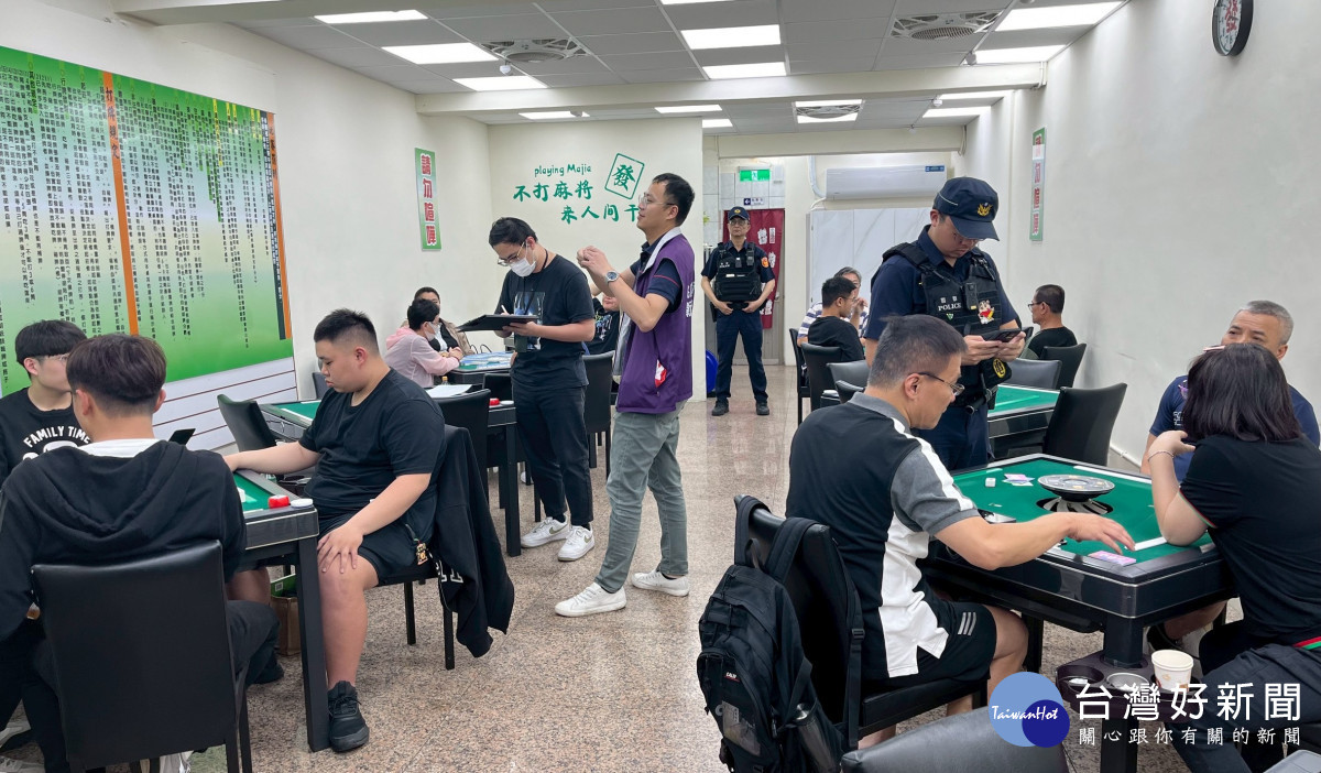 桃園市政府持續強化治安防護網，公告將「提供德州撲克桌具供民眾使用之營業場所」納入管理。