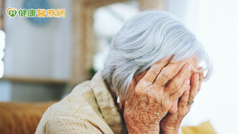8旬婦長期服抗凝血藥仍中風 心臟藏4公分巨大血栓、一度誤認腫瘤
