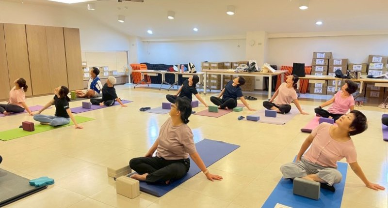 擴展東高雄多元學習領域  勞工大學「全方位伸展瑜珈」美濃班正式開課