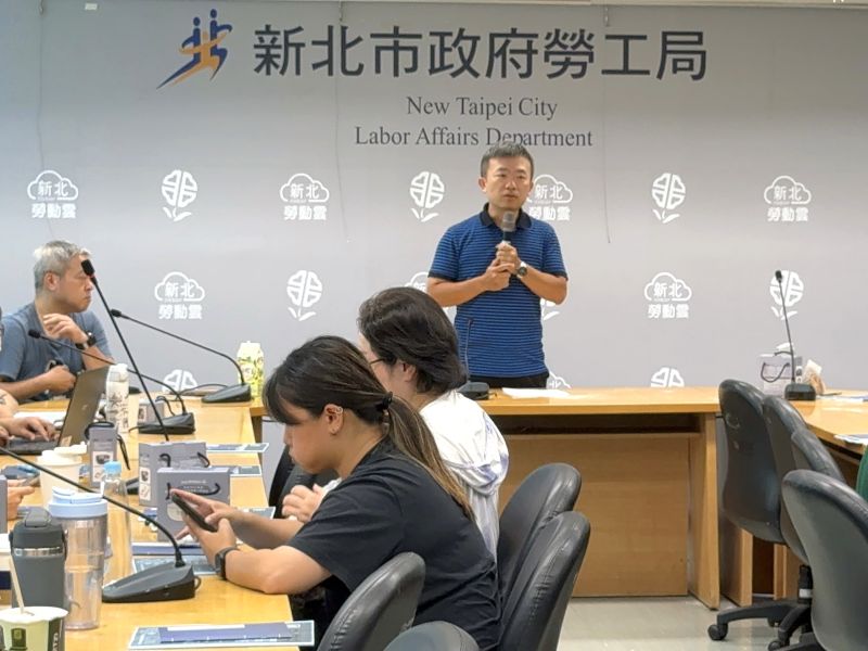 從校園培養勞動意識 新北勞權師資培訓納入職場霸凌新制 11 《圖說》勞工局主秘盧志銘感謝教師犧牲暑假時間參訓。〈勞工局提供〉