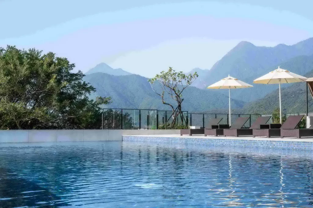 今夏跟著泳池去旅行！Booking.com 推薦「全台五間無邊際泳池旅宿」！（圖片由Booking.com提供）