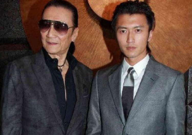 ▲謝賢和謝霆鋒父子倆合影。