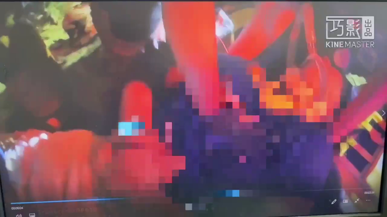 ▲▼情侶兩人自撞後騎中一人還卡車上,雙雙失去生命跡象(圖/記者王俊勝 翻攝;未經授權請勿翻攝)2
