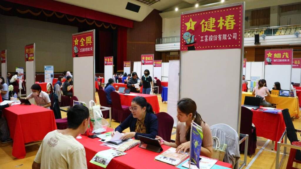 ▲為協助青年順利接軌職場，同時滿足企業攬才需求，中彰投分署7至8月將陸續舉辦3場大型徵才活動。（資料照片／中彰投分署提供）