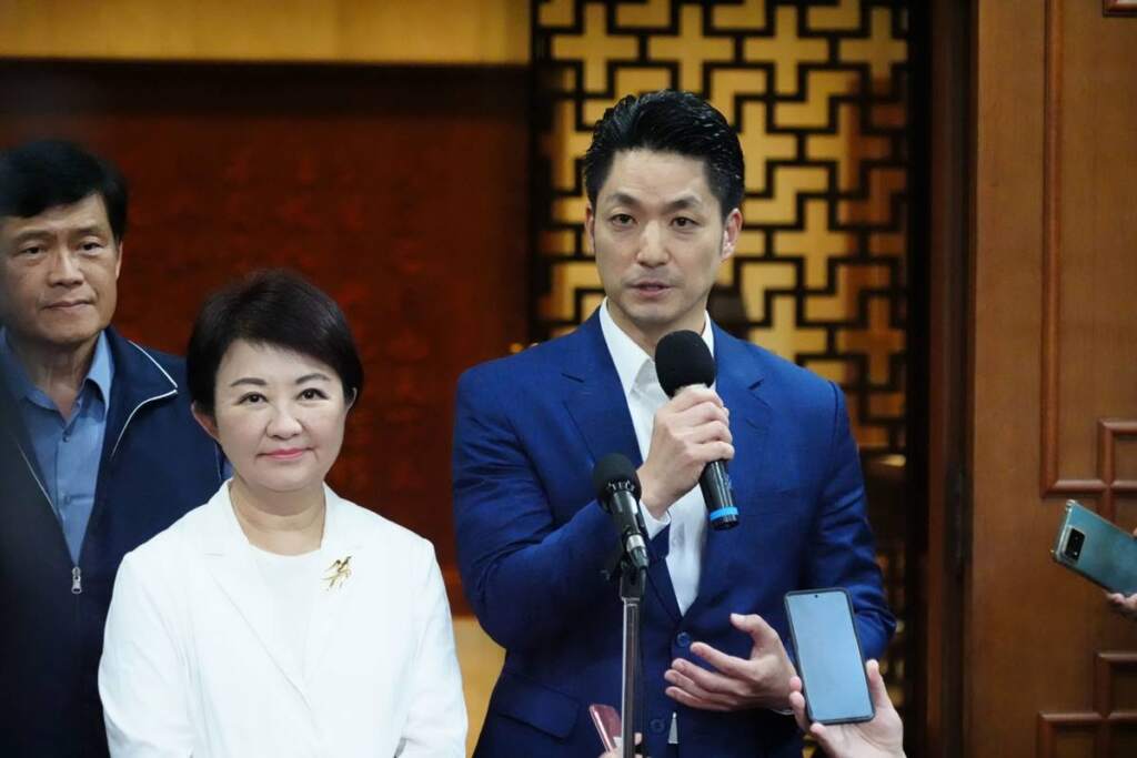▲臺北市長蔣萬安與臺中市長盧秀燕今日應邀出席行政院「食品安全衛生管理法」部分條文修正草案會議。