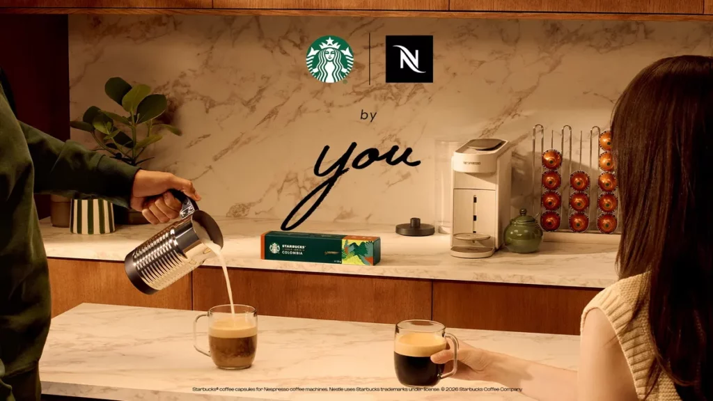 透過星巴克® Nespresso Vertuo 系列咖啡膠囊,搭配簡單食材,在家即可輕鬆重現多款星巴克® 人氣咖啡館飲品。