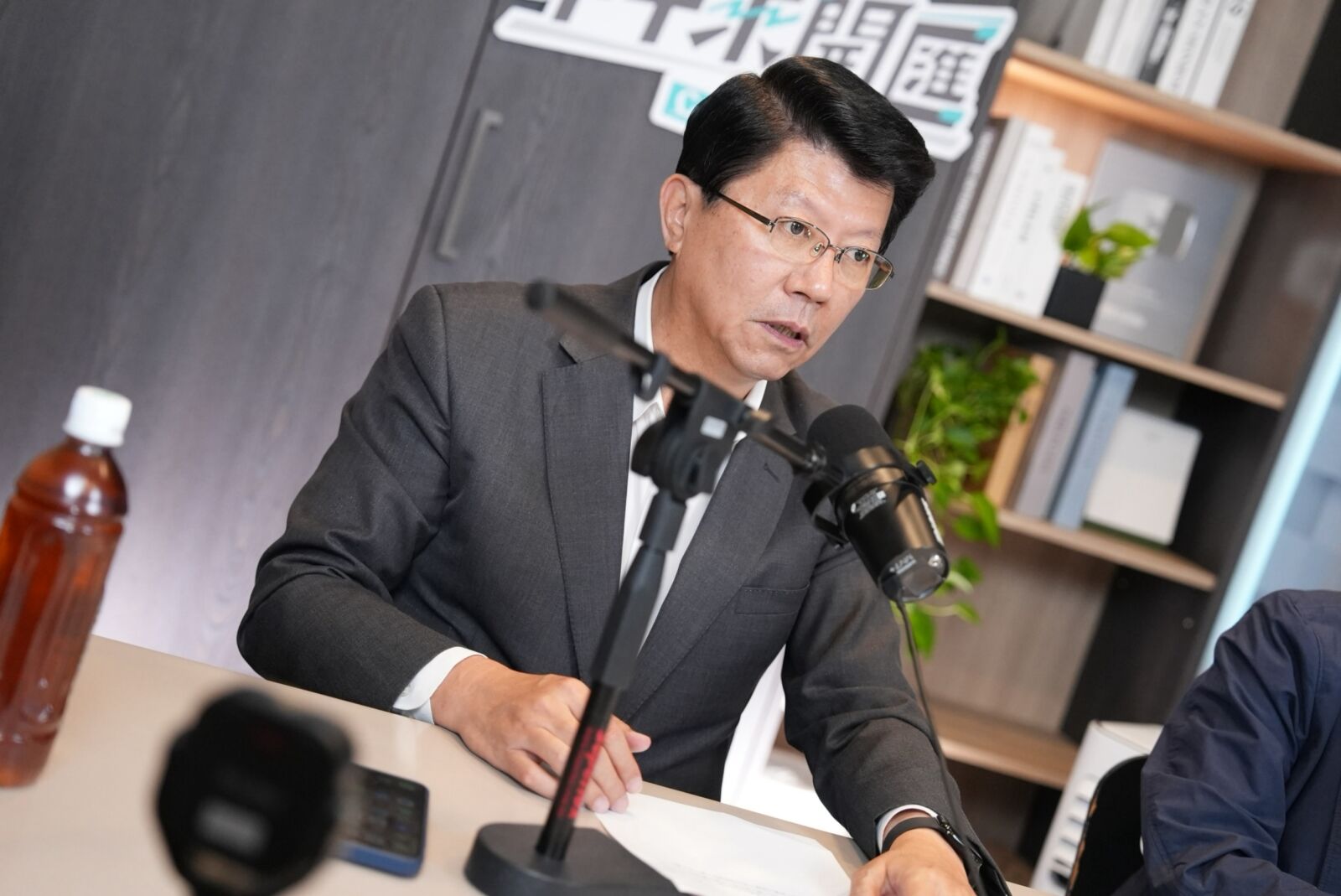 中午來開匯/蔣萬安食安號召爆外溢效應 謝龍介挺鄭麗文和平路線:民進黨抹紅不痛不癢 200 中午來開匯/蔣萬安食安號召爆外溢效應 謝龍介挺鄭麗文和平路線:民進黨抹紅不痛不癢 199