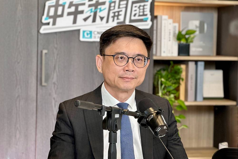 中午來開匯/推「南星計畫」24小時起降機場 賴瑞隆:串聯交通、半導體等建設 240 中午來開匯/推「南星計畫」24小時起降機場 賴瑞隆:串聯交通、半導體等建設 239