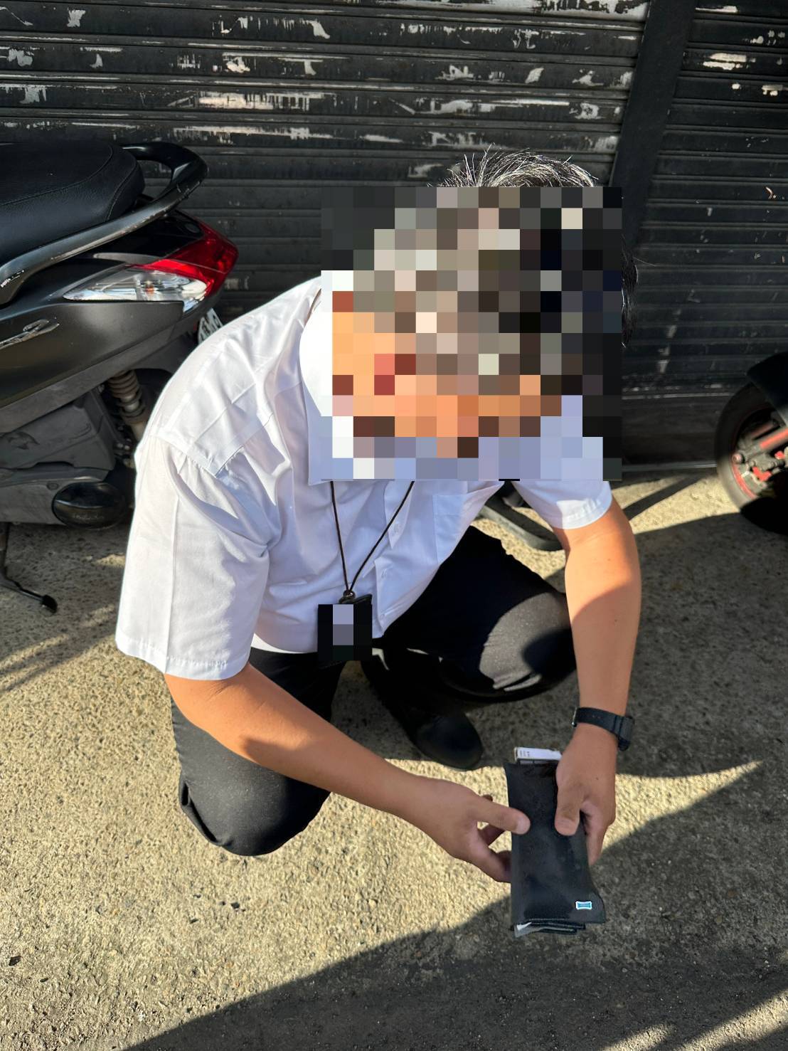 男餓過頭偷超商食物充飢 晚間再度「補貨」當場遭警逮 483074 0