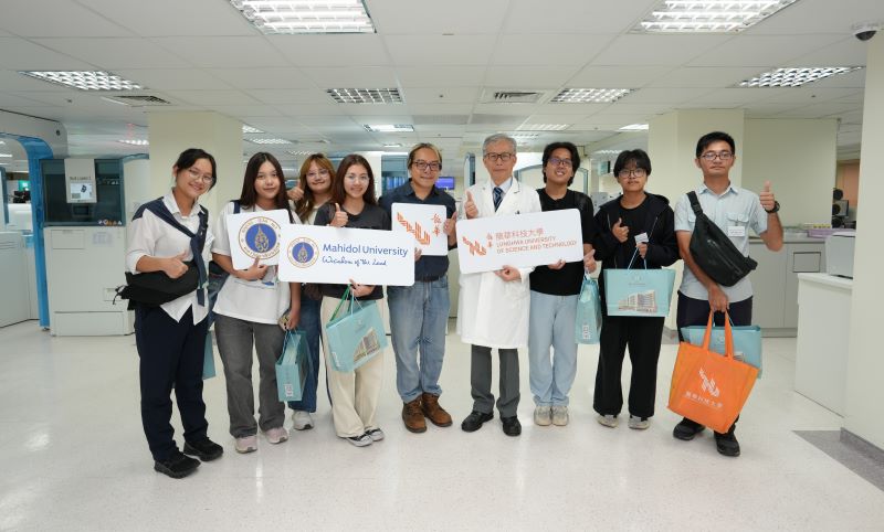 龍華科大攜手臺中榮總、泰國Mahidol大學 遊戲科技跨域智慧醫療開創新局 42 《圖說》龍華科技大學與Mahidol大學學生參訪臺中榮總智慧醫療設施,深入了解AI、VR及遠距醫療等創新應用。〈龍華科大提供〉