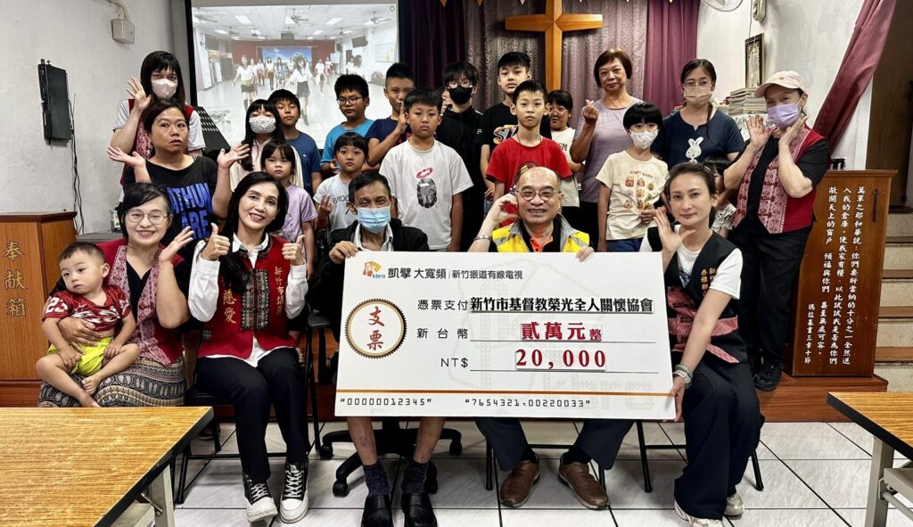 榮光教會暑期課輔班長伴學童成長 新竹振道贈金攜手關懷弱勢 7 11507231