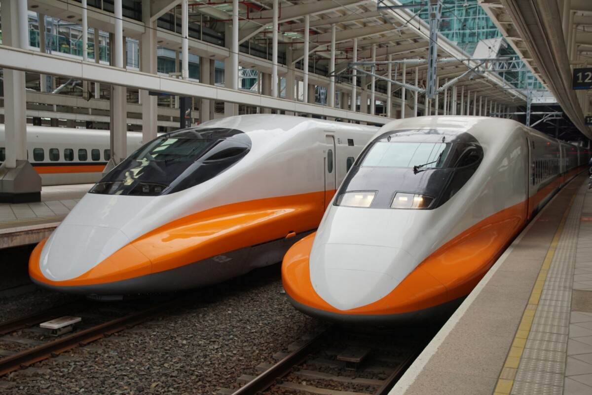 4962184 m