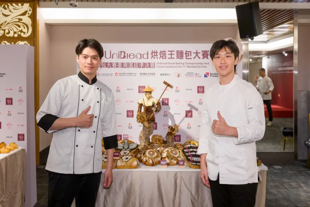 來自台南的「好日子西點麵包」王宗睿(左),晉級決賽將三度挑戰烘焙王寶座