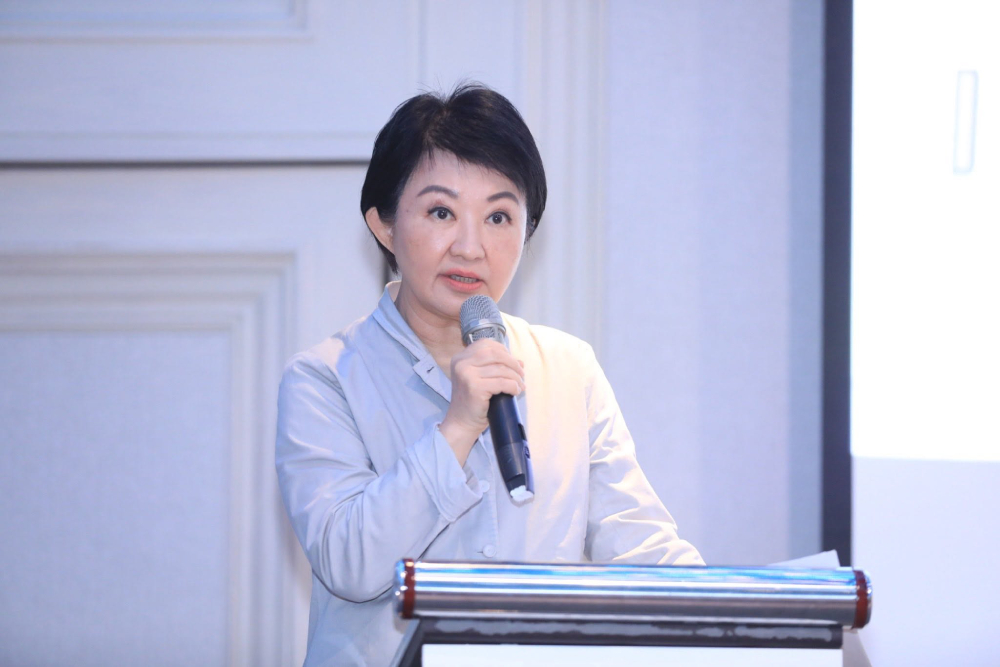 【投書】從食安風暴看政治格局 盧秀燕實務倡議制度展現國家治理高度 196 【投書】從食安風暴看政治格局 盧秀燕實務倡議制度展現國家治理高度 195