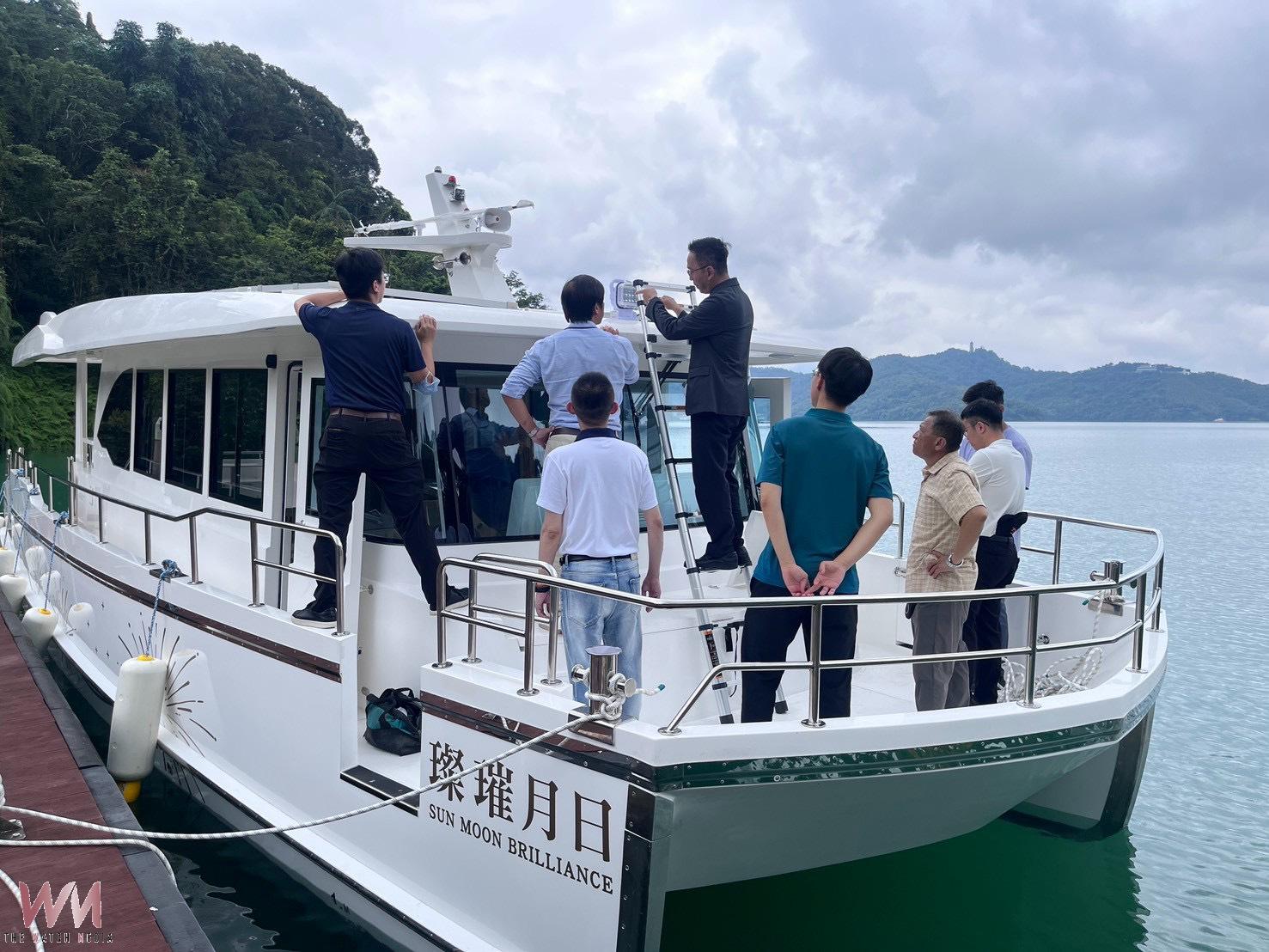 日月潭綠能觀光邁向新里程！日管處全新電動公務船進行下水實測 - https://www.watchmedia01.com