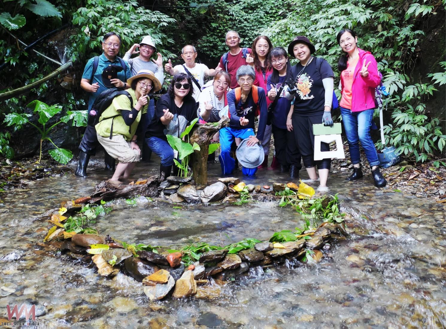 以溪谷為教室,以水流為畫布-水沙連社區大學「創意與創作班」的驚奇創作 - https://www.watchmedia01.com