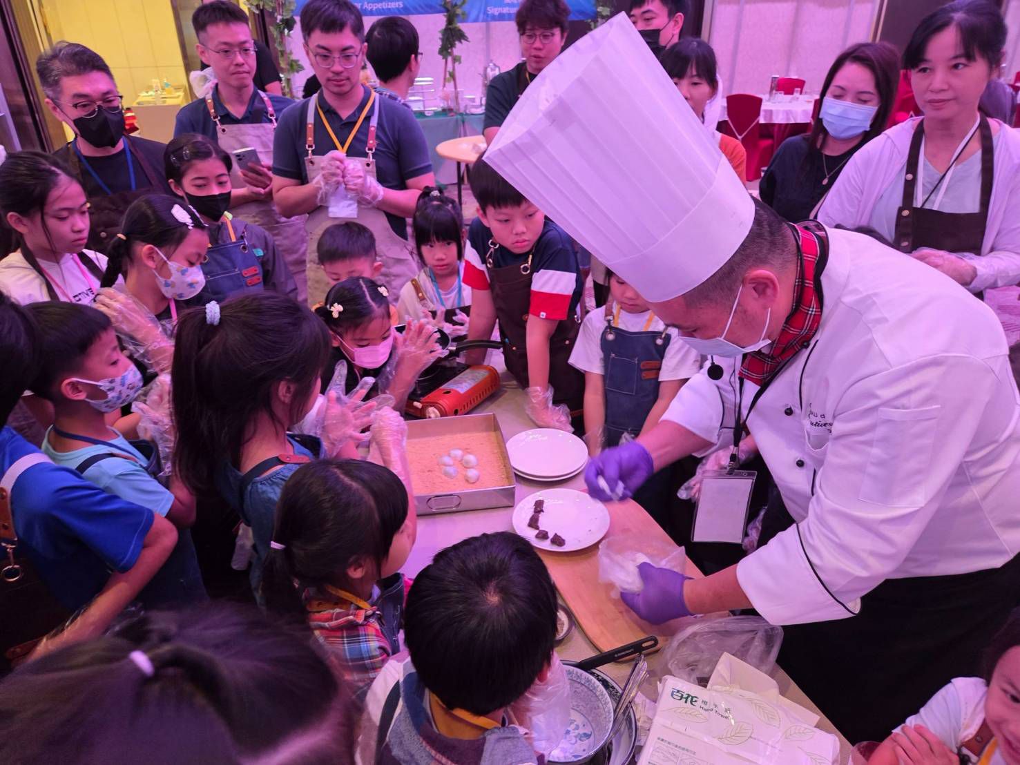 高市農業局攜手高雄翰品酒店 親子共煮「食」踐家務共享 玩出在地好滋味