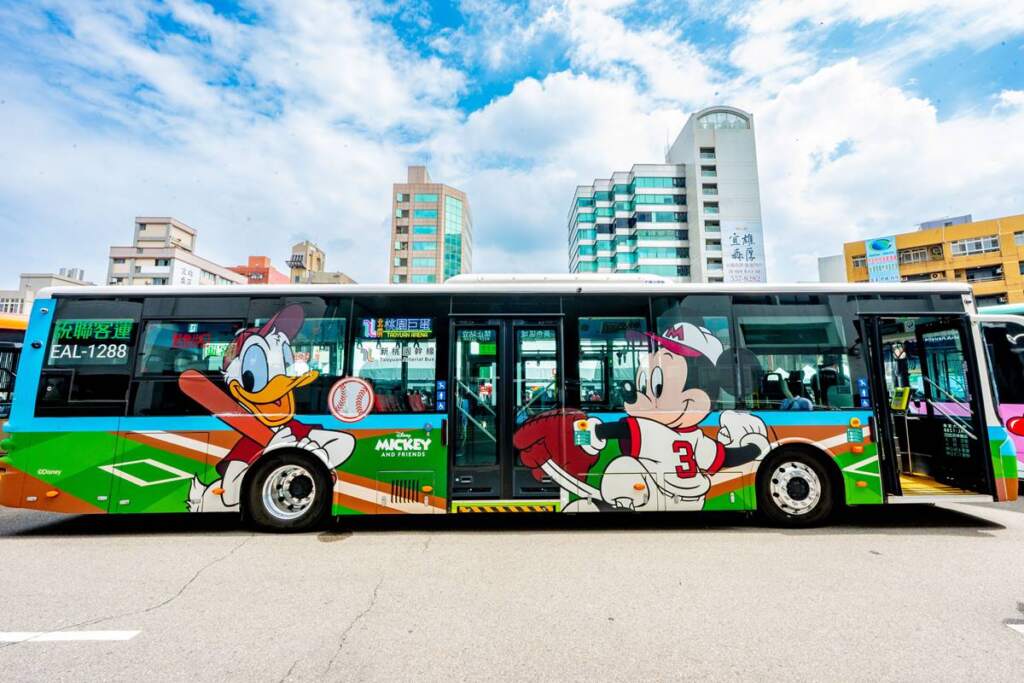 ▲迪士尼主題公車。