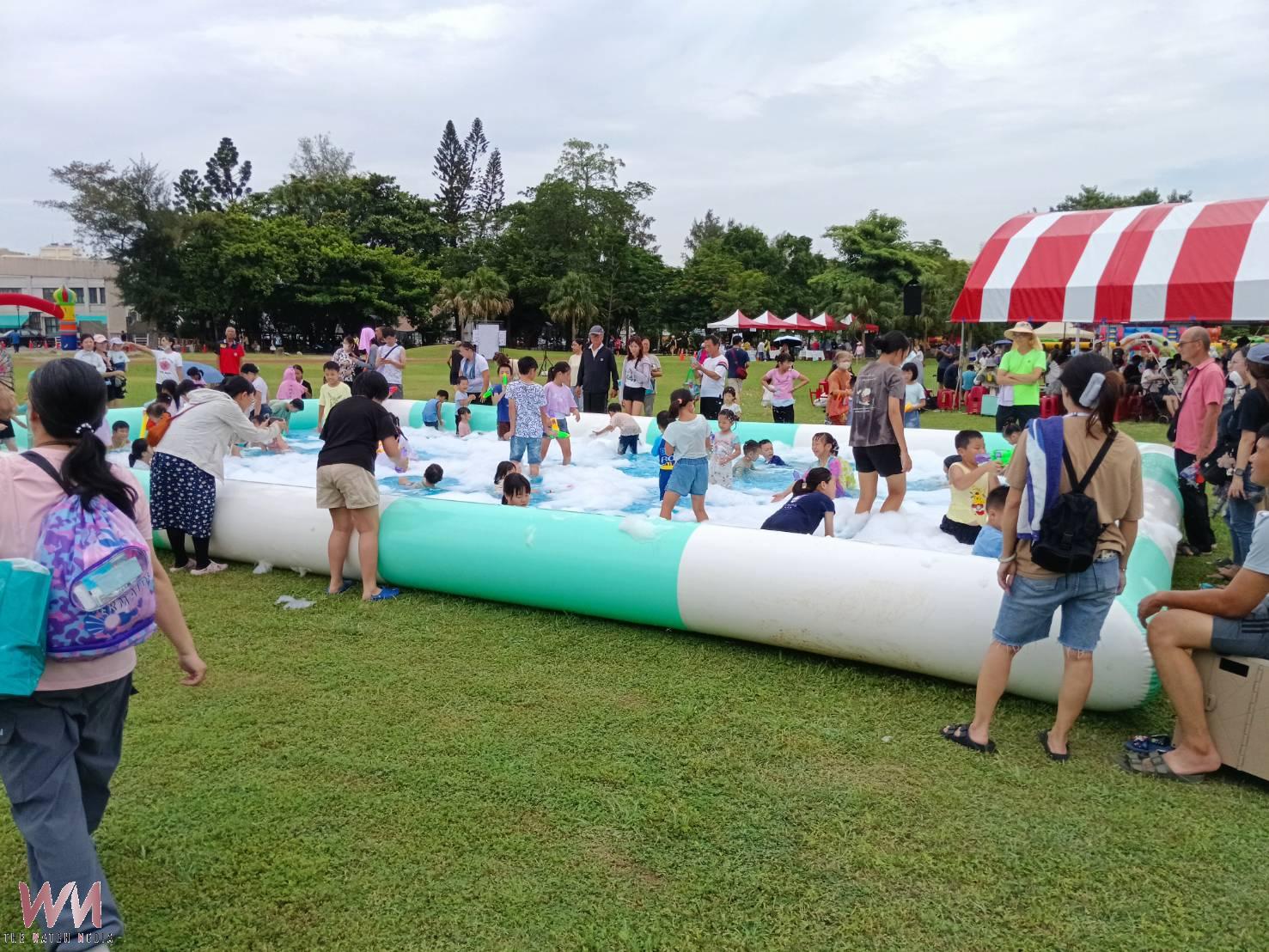 （有影片）／北港奇幻親子樂園盛大登場 千名親子齊聚北港運動公園嗨翻暑假 - https://www.watchmedia01.com
