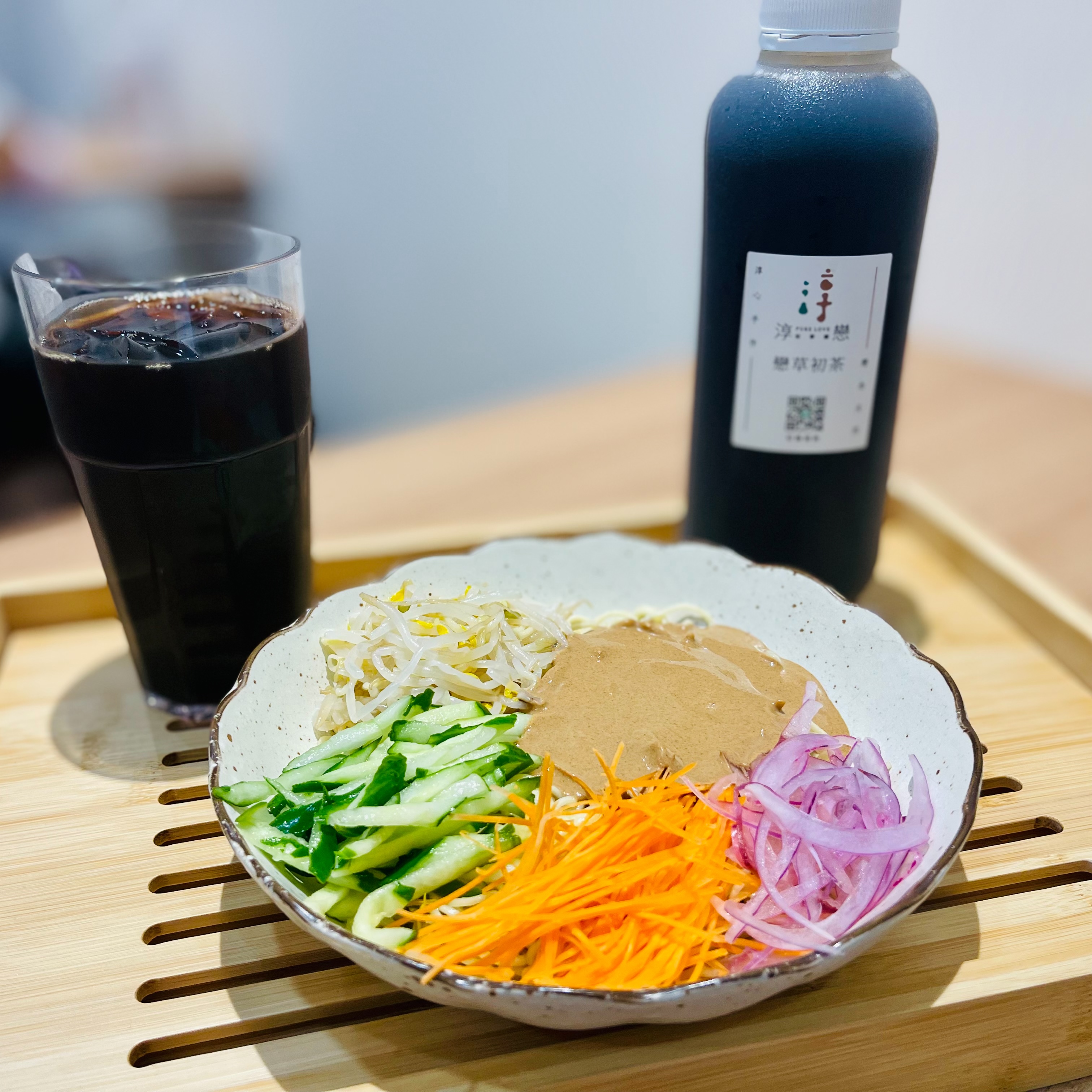 台北金華街的「淳戀涼麵」堅持食材天然手作。