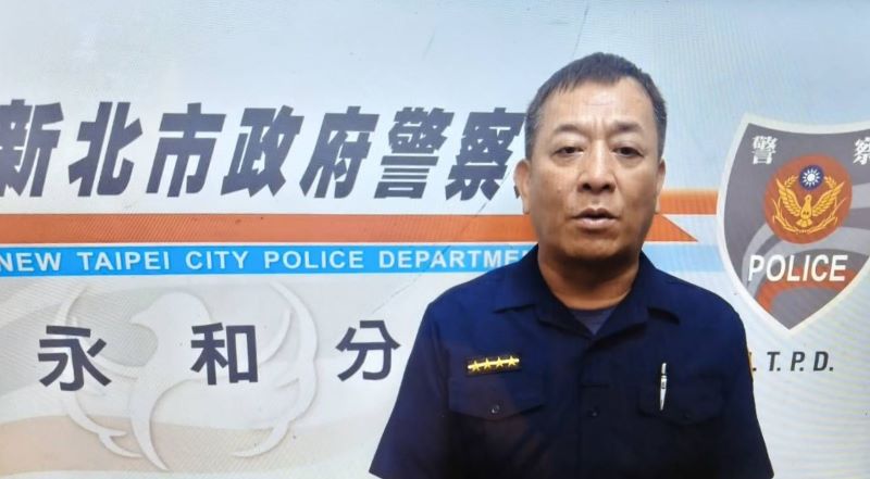 專挑未上鎖高價單車下手 永和警循線逮2嫌起回4輛失車 20 《圖說》新生所副所長許慶舜說明案由。〈永和分局提供〉
