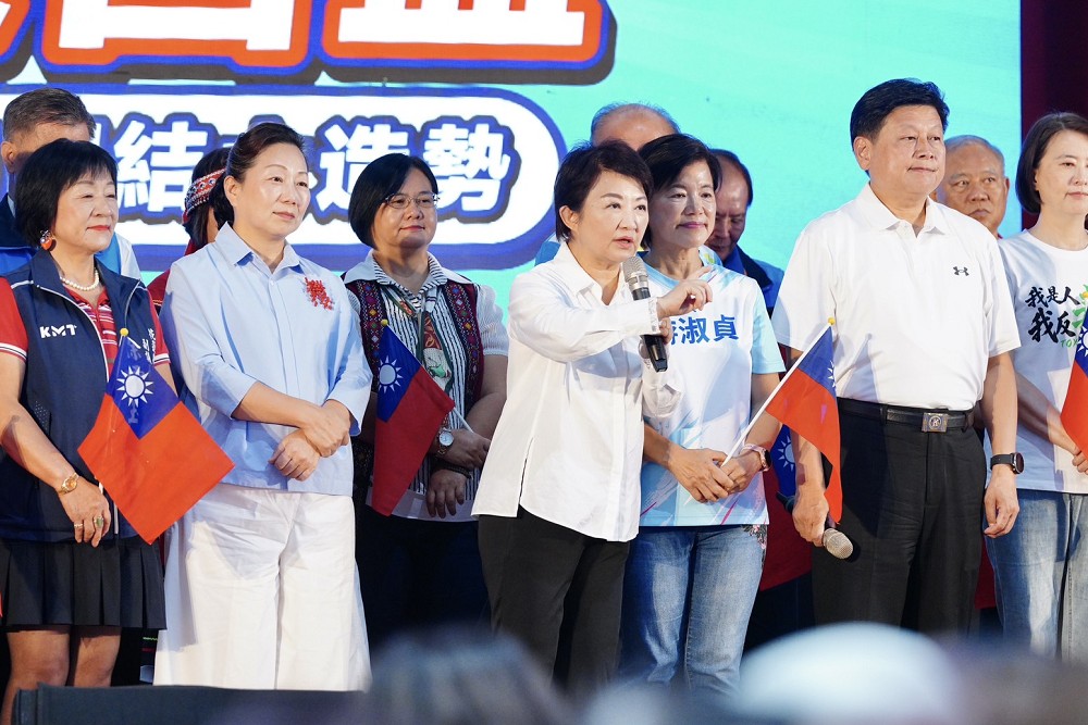 傅崐萁率20立委赴花蓮　盧秀燕力挺游淑貞未來「縣長媽媽」 177