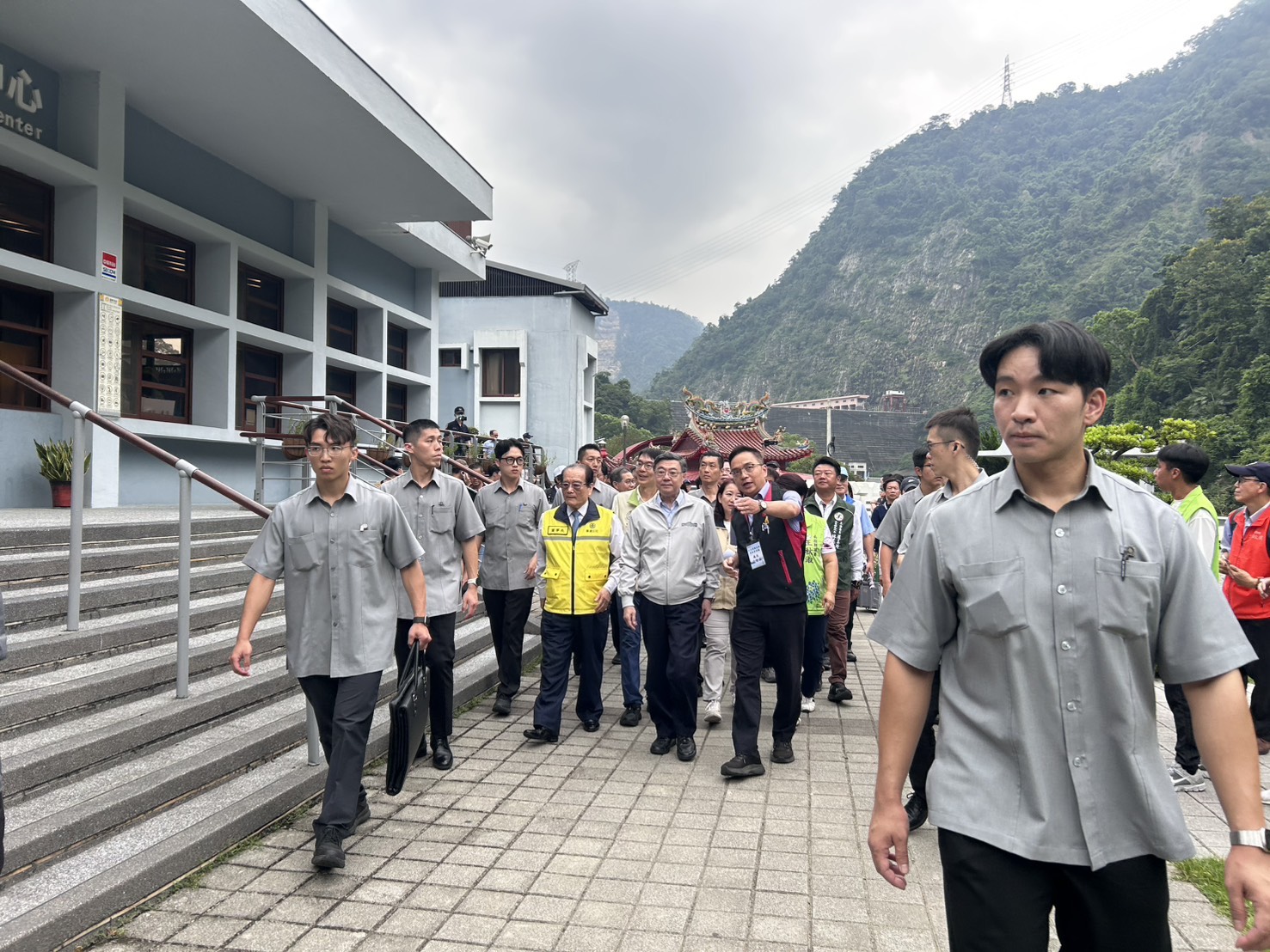打造『臺灣之心』!卓揆視察南投 助推車埕與埔里虎頭山觀光 - https://www.watchmedia01.com