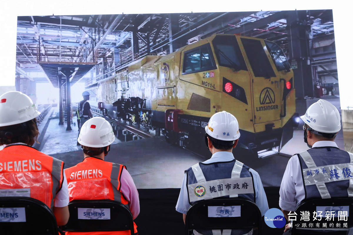 桃園市長張善政率領市府團隊實地視察桃園捷運綠線全自動無人駕駛。<br /><br /> 