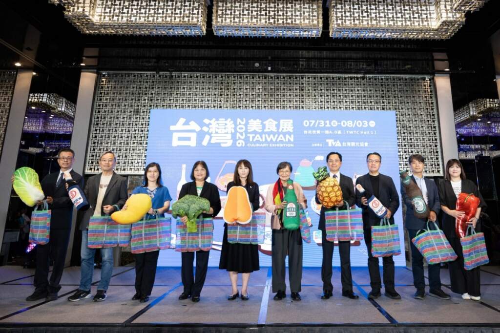 ▲台灣美食展將於本週五(7/31)登場,展前記者會由貴賓共同喊出「2026台灣美食展醞釀豐收」,為美食展揭開序幕。(圖/台灣觀光協會提供)