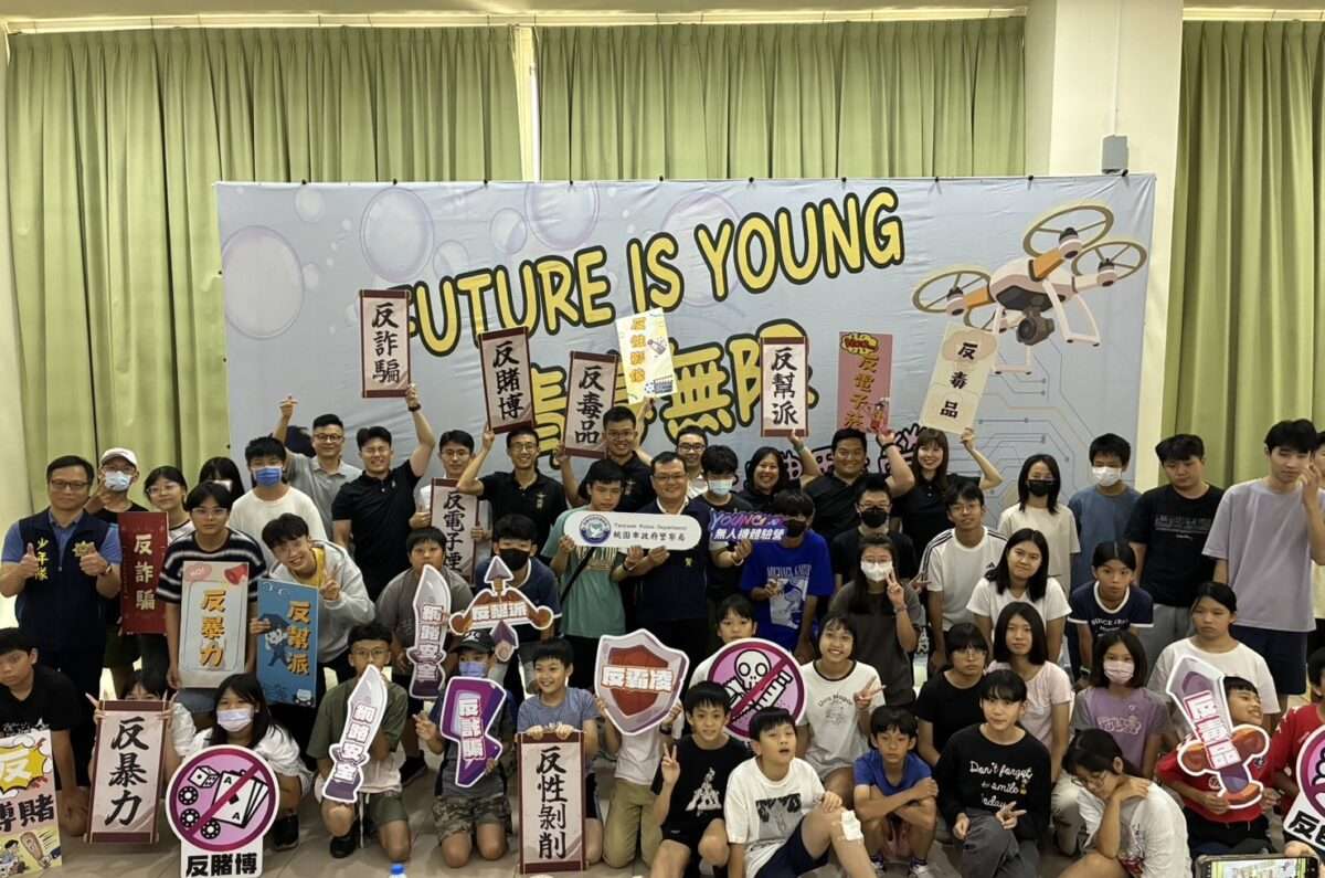 20萬民眾凱道怒吼反毒油 前立委陳根德批執政黨拖拖拉拉 S 107389055 0
