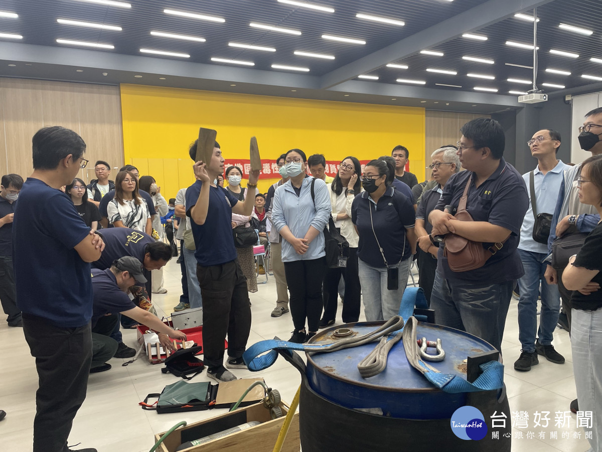 桃園環保局落實毒災實作訓練,攜手511家在地業者建立跨區防線展現防災韌性。
