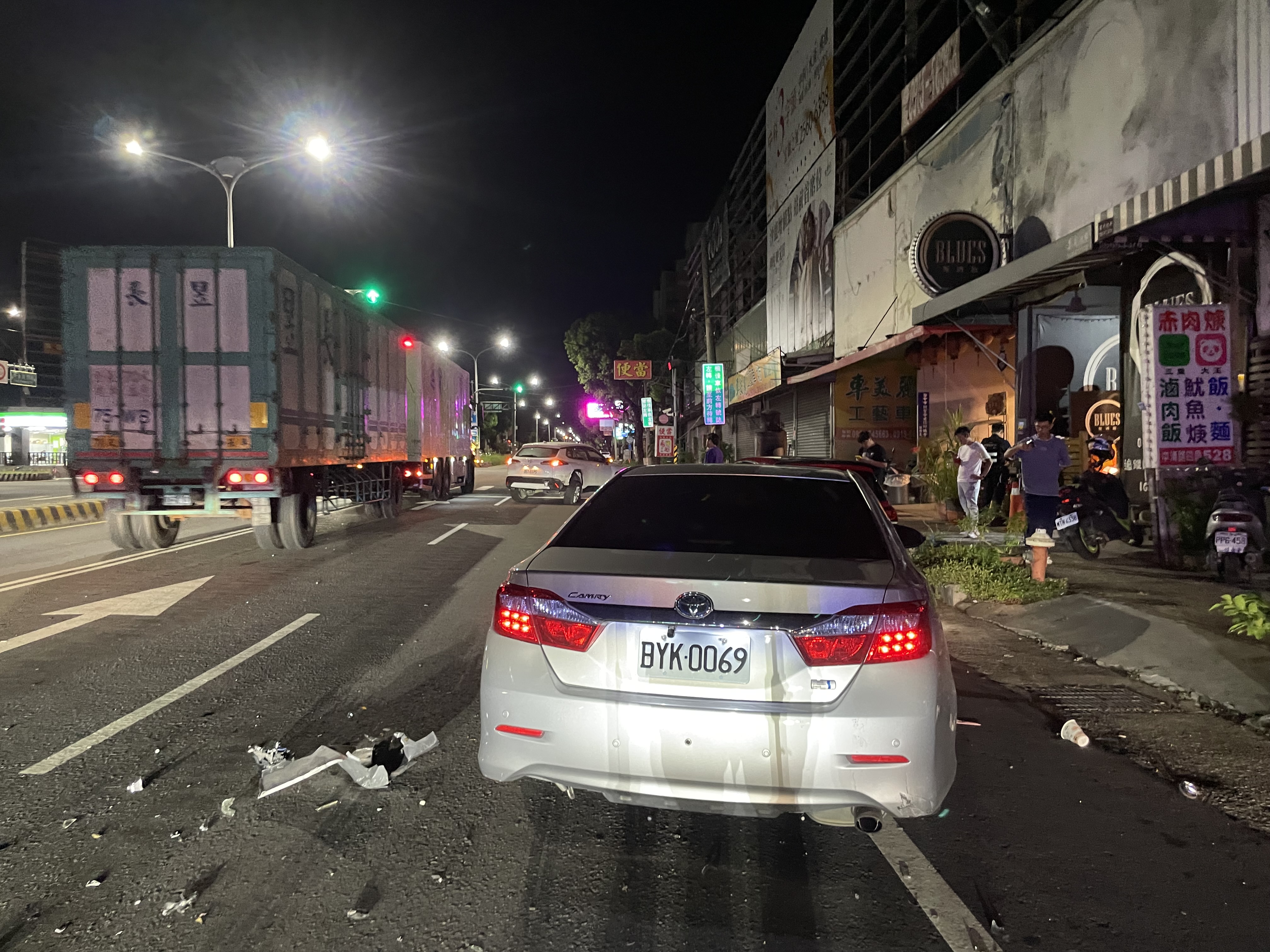 毒駕肇逃撞2車!台中男棄車逃逸 車內搜出愷他命、毒咖啡包