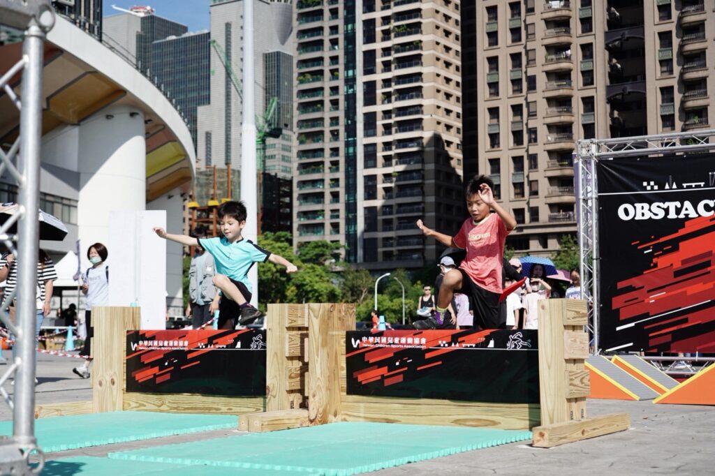 2026親子FUN水藝動派對 九月十九與二十日新北市美術館園區登場 38 2026%E8%A6%AA%E5%AD%90FUN%E6%B0%B4%E8%97%9D%E5%8B%95%E6%B4%BE%E5%B0%8D9%E6%9C%8819%E6%97%A5%E3%80%819%E6%9C%8820%E6%97%A5%E6%96%B0%E5%8C%97%E5%B8%82%E7%BE%8E%E8%A1%93%E9%A4%A8%E5%9C%92%E5%8D%80%E7%99%BB%E5%A0%B4%EF%BC%88%E8%B3%87%E6%96%99%E7%85%A7%EF%BC%89