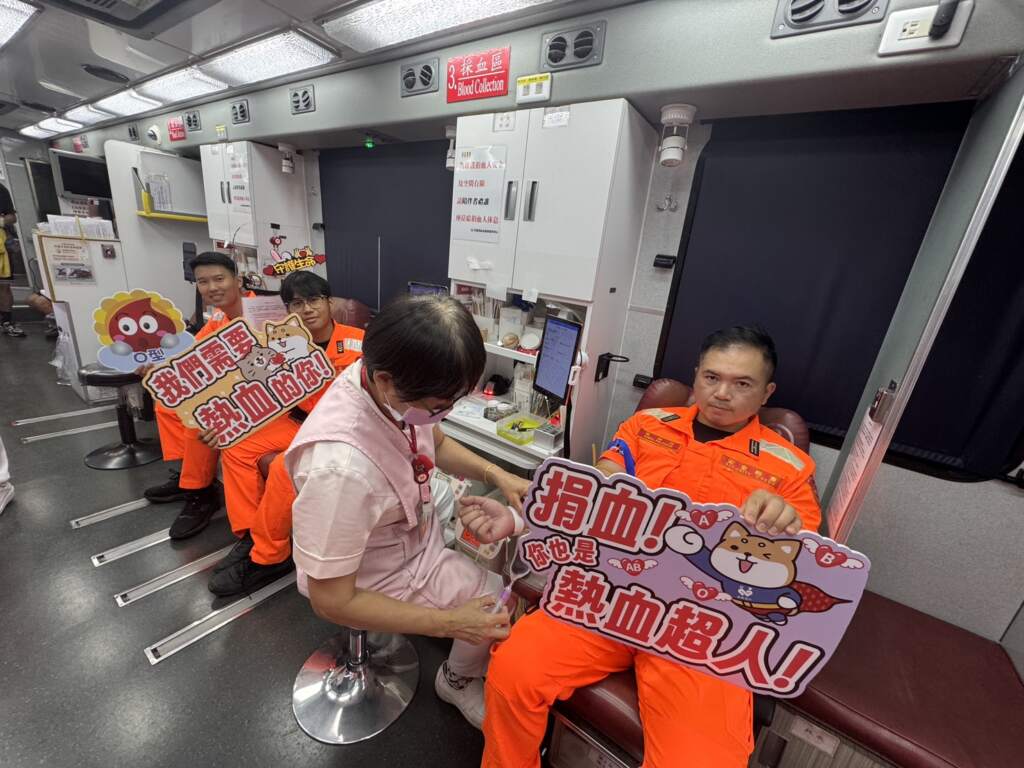 ∆海巡署東部分署第一二岸巡隊於7月28日響應捐血活動,配合醫療財團法人臺灣血液基金會臺北捐血中心辦理公益捐血行動。(圖/海巡署東部分署第一二岸巡隊提供)
