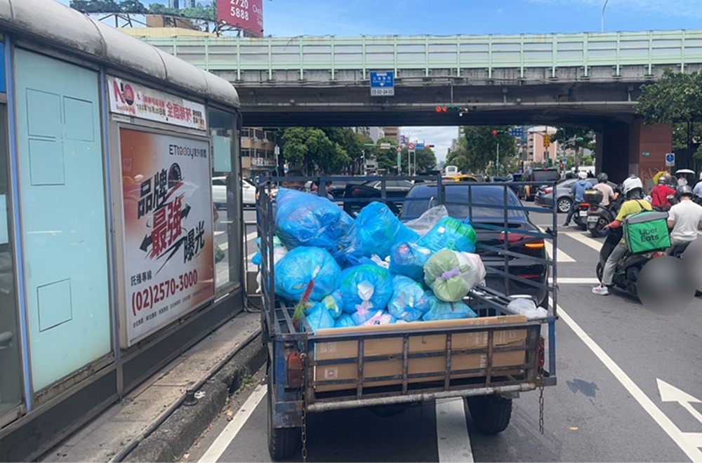 騎三輪車也涉毒駕 36歲男涉精神恍惚追撞轎車 242 cnews204260728a09